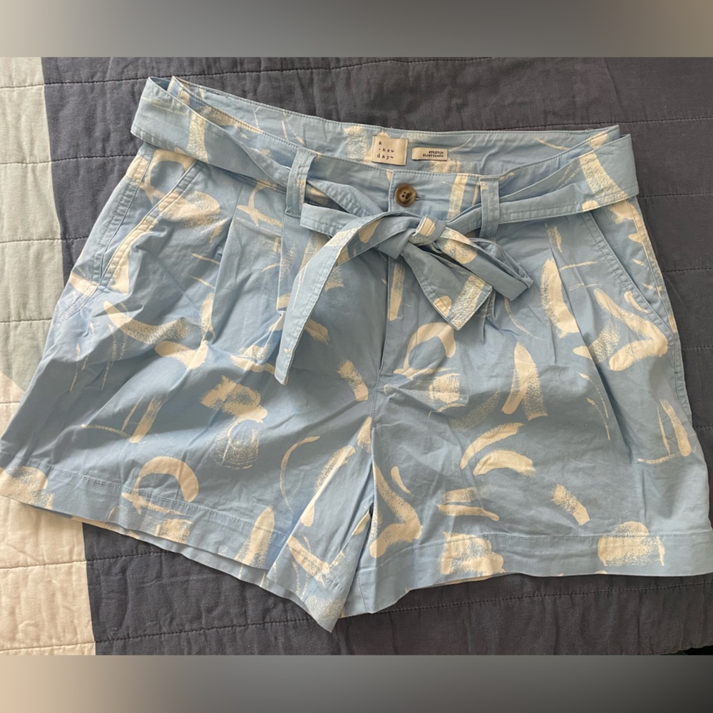 Paperbag Shorts with Tie Belt